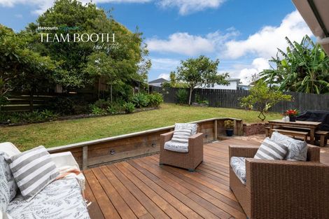 Photo of property in 2/29 Lancaster Road, Beach Haven, Auckland, 0626