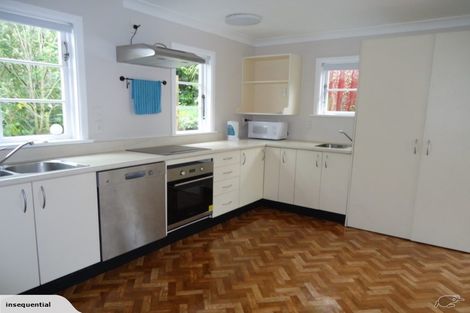 Photo of property in 7 Seaforth Terrace, Karori, Wellington, 6012