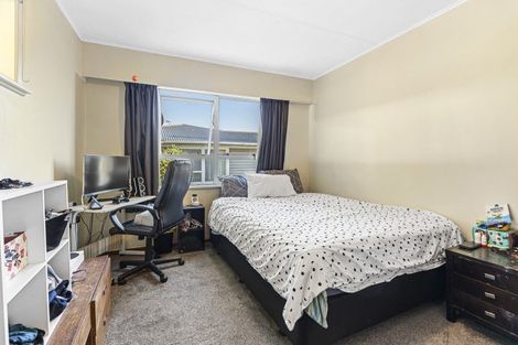 Photo of property in 26 Whakawhiti Street, Marfell, New Plymouth, 4310