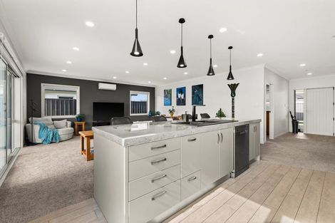 Photo of property in 23 Rakaia Way, Poraiti, Napier, 4112