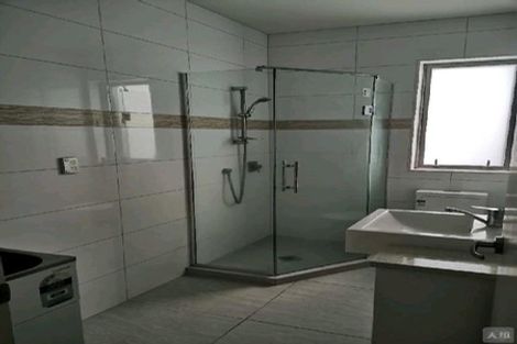 Photo of property in 17 Kira Road, Flat Bush, Auckland, 2016