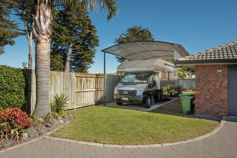 Photo of property in 96 Sovereign Drive, Papamoa Beach, Papamoa, 3118