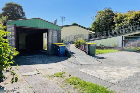 Photo of property in 51 Strid Road, Te Atatu South, Auckland, 0610