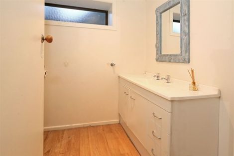 Photo of property in 181 Konini Road, Titirangi, Auckland, 0604