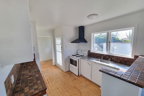 Photo of property in 12 Raglan Street, Mangere East, Auckland, 2024