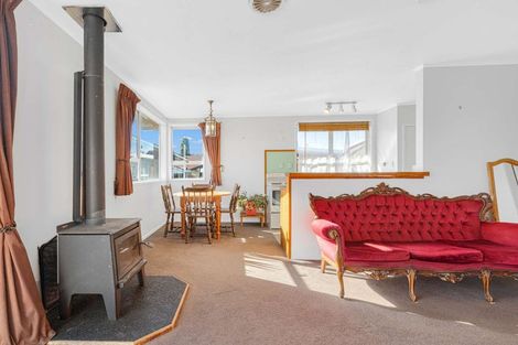 Photo of property in 17 Barnard Road, Fairy Springs, Rotorua, 3015