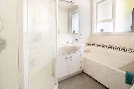 Photo of property in 9 Gregan Crescent, Burnside, Christchurch, 8053