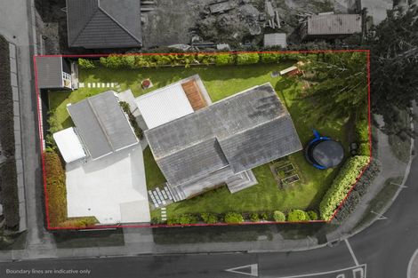 Photo of property in 2 Hatton Road, Orewa, 0931