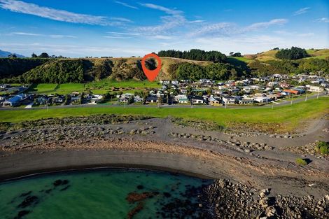 Photo of property in 16 Kotare Place, South Bay, Kaikoura, 7300