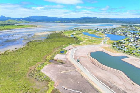 Photo of property in 214 Hamiora Street, Matarangi, 3592