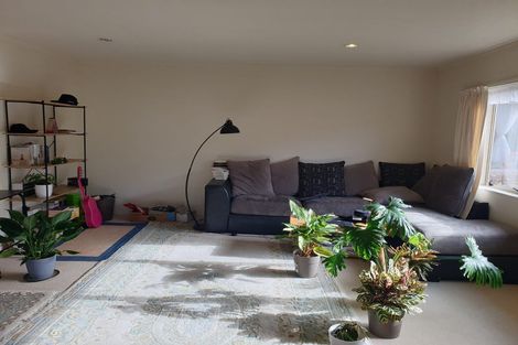 Photo of property in 18 Villa Grove, Paraparaumu, 5032