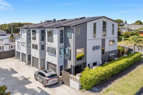 Photo of property in 1/1a Halsey Road, Manurewa, Auckland, 2102