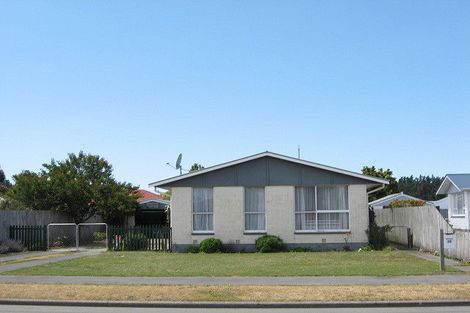 Photo of property in 26 Lamorna Road, Parklands, Christchurch, 8083