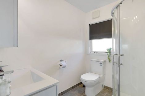 Photo of property in 19u2 Ranui Terrace, Tawa, Wellington, 5028