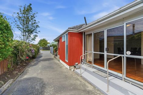 Photo of property in 8 Nyoli Street, Northcote, Christchurch, 8052