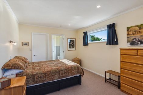 Photo of property in 18 Martin Road, Paraparaumu Beach, Paraparaumu, 5032