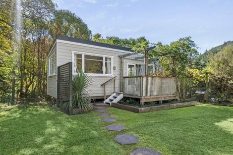Photo of property in 2 Teal Valley Road, Hira, Nelson, 7071