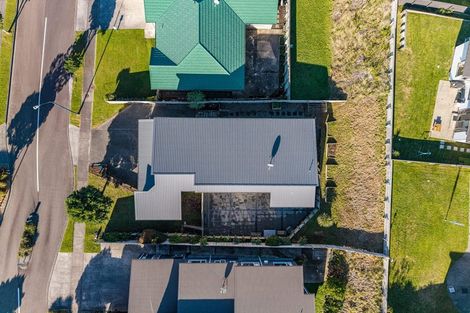 Photo of property in 38 Tongariro Drive, Aotea, Porirua, 5024