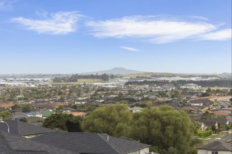 Photo of property in 124 Joseph Street, Flat Bush, Auckland, 2019