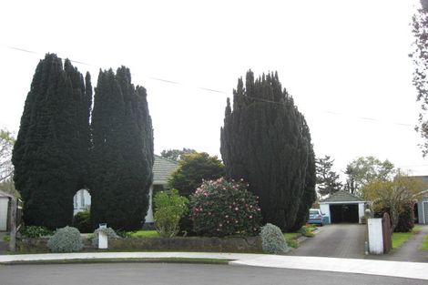 Photo of property in 12 Lynton Street, Upper Vogeltown, New Plymouth, 4310