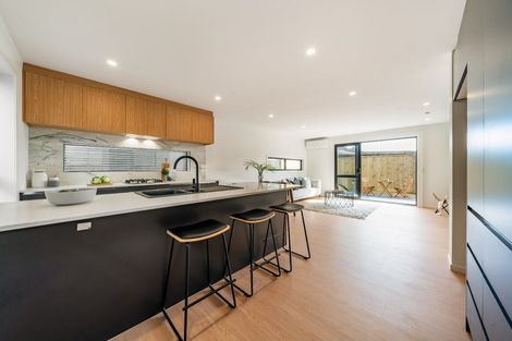 Photo of property in 6/8 Victoria Street, Ebdentown, Upper Hutt, 5018