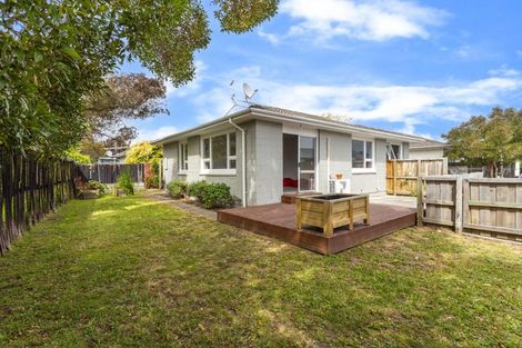 Photo of property in 2/15a Marriotts Road, North New Brighton, Christchurch, 8083
