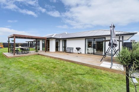 Photo of property in 43 Chris Drive, Rolleston, 7614