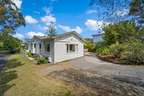 Photo of property in 27 Camelot Place, Glenfield, Auckland, 0629