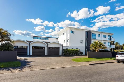 Photo of property in 1/248 Hibiscus Coast Highway, Orewa, 0931