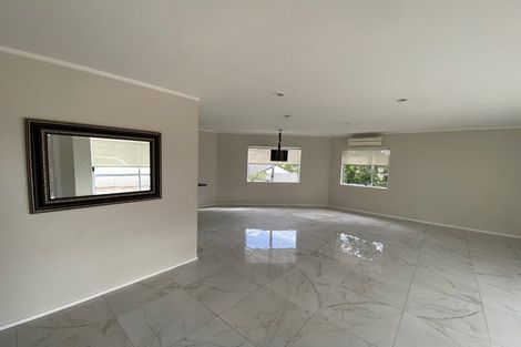 Photo of property in 66 Barbados Drive, Unsworth Heights, Auckland, 0632