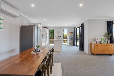 Photo of property in 11 Caldera Crescent, Pyes Pa, Tauranga, 3112