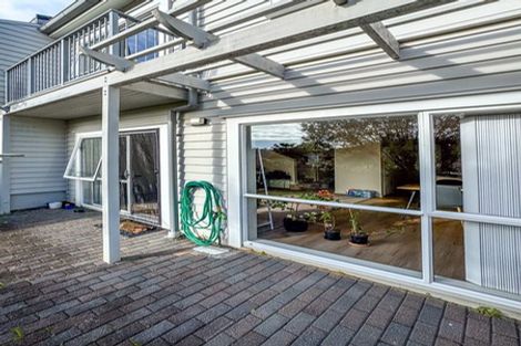 Photo of property in 7/78 Fernhill Way, Oteha, Auckland, 0632