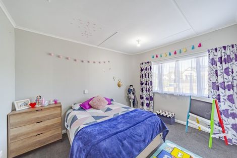 Photo of property in 10 Bibby Street, Waipawa, 4210