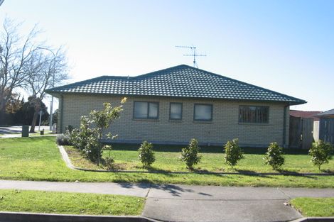 Photo of property in 2 Glencalder Place, Wattle Downs, Auckland, 2103