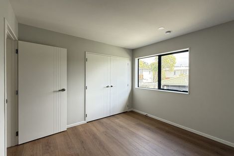 Photo of property in 25d Withers Road, Glen Eden, Auckland, 0602
