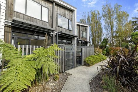 Photo of property in 5 Glen Evans Crescent, Fairfield, Lower Hutt, 5011