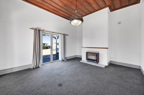 Photo of property in 176 Glover Road, Hawera, 4610