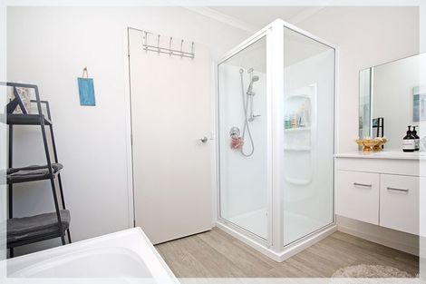 Photo of property in 29 Forbes Road, Foxton Beach, Foxton, 4815