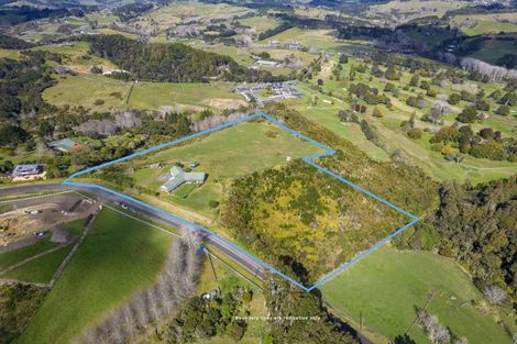 Photo of property in 91 Trig Road, Whitford, Howick, 2571