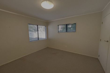 Photo of property in 9 Monarch Grove, Maoribank, Upper Hutt, 5018