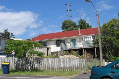 Photo of property in 17 Sabana Place, Unsworth Heights, Auckland, 0632