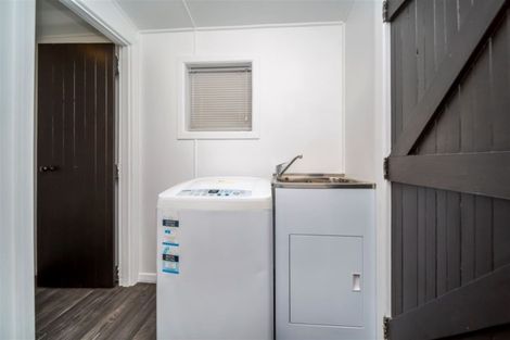 Photo of property in 154 Miranda Street, Stratford, 4332