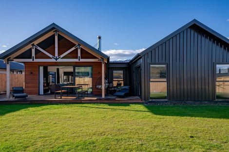 Photo of property in 3 Tomtit Crescent, Lake Hawea, Wanaka, 9382