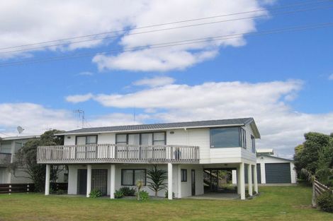 Photo of property in 80 Bway Road, Waihi Beach, 3611