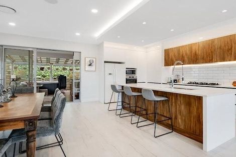 Photo of property in 140 Arran Point Parade, Orewa, 0931