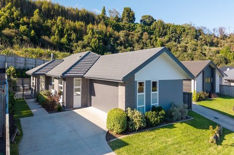 Photo of property in 79 Pakanga Grove, Pyes Pa, Tauranga, 3112