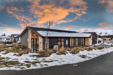 Photo of property in 27 Andrew Don Drive, Lake Tekapo, 7999