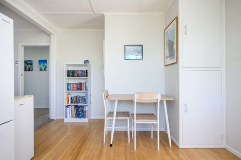 Photo of property in 7 Tararua Terrace, Cloverlea, Palmerston North, 4412