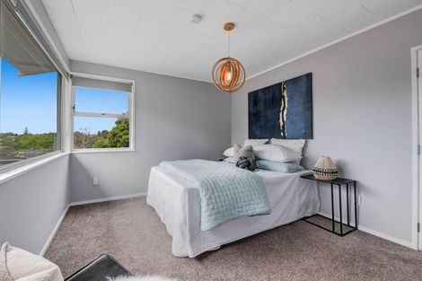 Photo of property in 14 Orton Street, Glenfield, Auckland, 0627