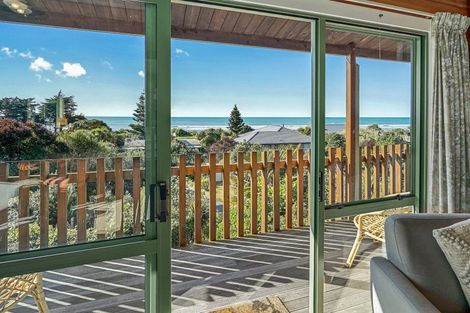 Photo of property in 8 Buxton Place, Gore Bay, Cheviot, 7383